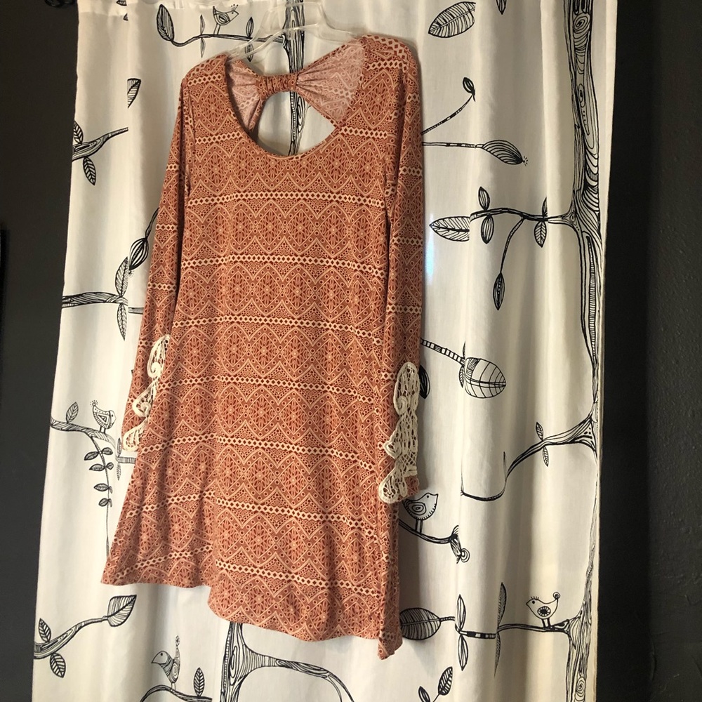 Pink Owl Dress, Lace sleeve Detail